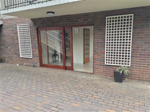 70 m² Commercial space in Athlone
