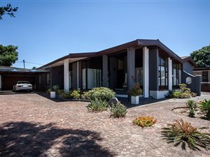 4 Bed House in Bellville Central