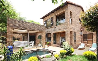 4 Bedroom House in Woodmead