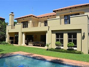 4 Bed House in Cedar Lakes