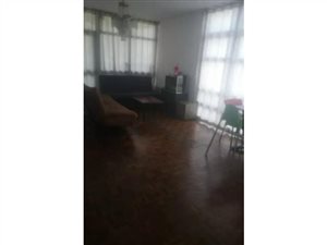 1.5 Bed Apartment in Paradise Valley