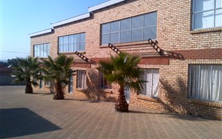 2 Bedroom Duplex in Doringkruin