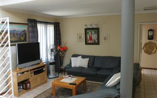 2 Bedroom House in Sterrewag