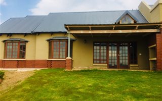 3 Bedroom Simplex in Boschkop