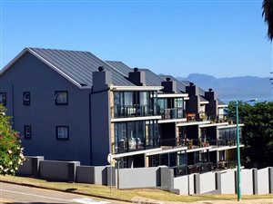 2 Bed Apartment in Mossel Bay Central
