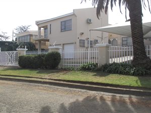 4 Bedroom House in Observation Hill
