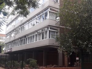 Bachelor apartment in Pretoria Central