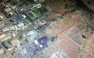 18.9 ha Land available in Waterval East