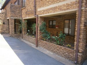 3 Bed Townhouse in Winchester Hills