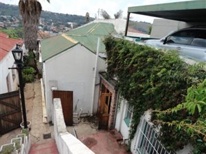 2 Bed House in Troyeville