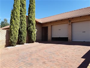 2 Bed House in Willow Glen