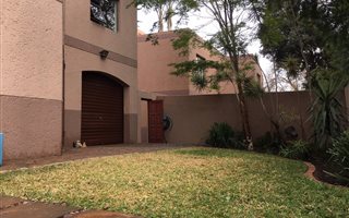 3 Bedroom Duplex in Magaliessig