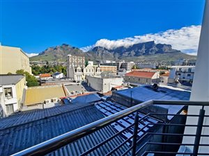 2 Bed Apartment in Cape Town City Centre