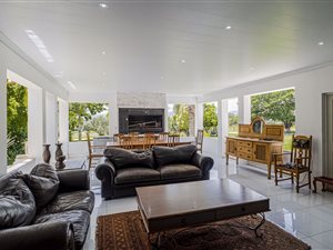 71 ha Farm in Thornhill