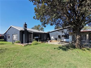 6.4 ha Farm in Hillside AH