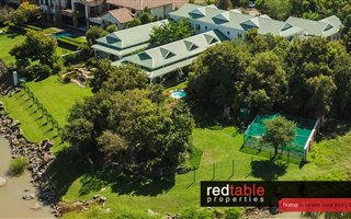 4 Bedroom House in Silver Lakes Golf Estate