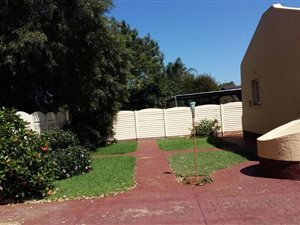 4 Bed House in Parkrand