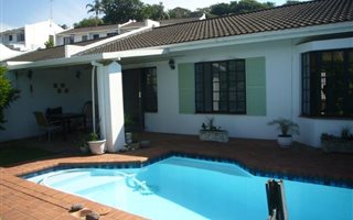 3 Bedroom Simplex in Glen Hills