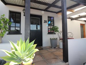 4 Bed Townhouse in Knysna Central