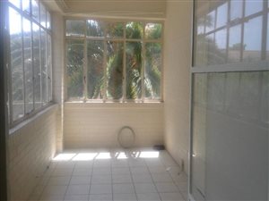2 Bed Flat in Florida