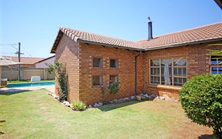 3 Bedroom House in Protea Glen