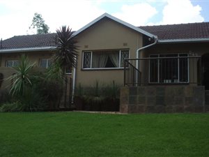 3 Bed House in Rangeview