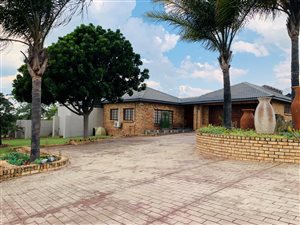 3 Bed House in Roodeplaat Dam