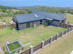 2 Bedroom House in Theescombe