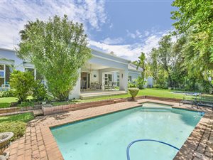 4 Bed House in Dainfern Golf Estate