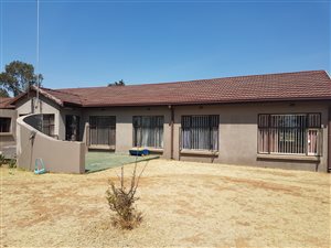 2.2 ha Farm in Vanderbijlpark Central