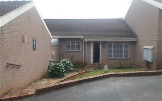 3 Bedroom Simplex in Hayfields
