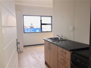 Bachelor apartment in City & Suburban (Maboneng)