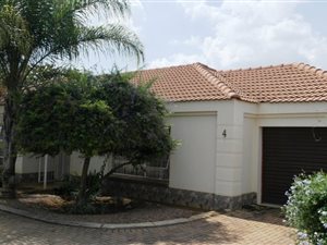 3 Bed Townhouse in Mookgophong (Naboomspruit)