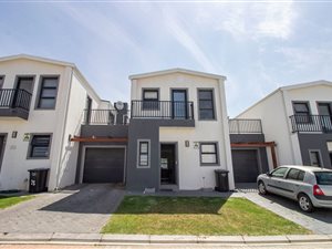 3 Bed House in Langeberg Heights