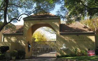 2 Bedroom Townhouse in Oaklands