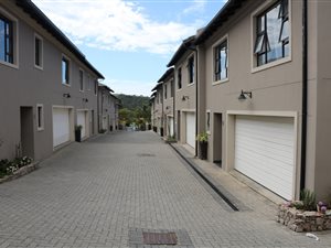 4 Bed House in Beacon Bay