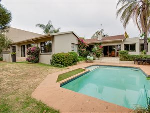 4 Bed House in Fourways Gardens