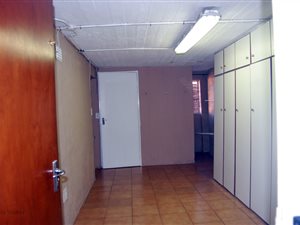 1 Bed House in Lombardy East