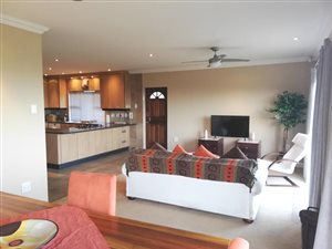 2 Bed House in Theescombe