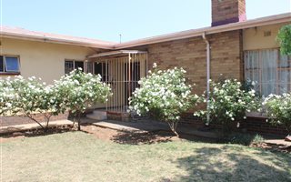 3 Bedroom House in Vanderbijlpark Central