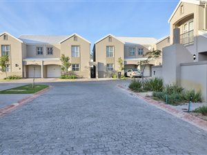 3 Bed Duplex in Durbanville Central