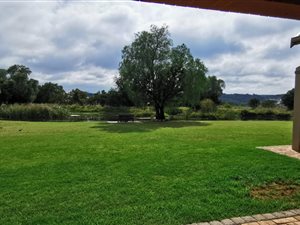 4 Bed House in Boschkop