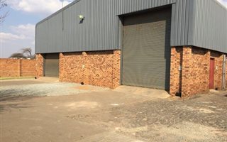 575 m² Industrial space in Alrode