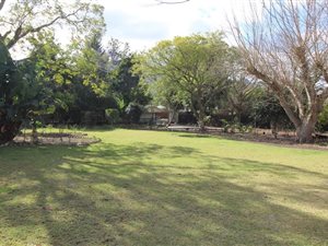 1065 m² Land available in Heather Park