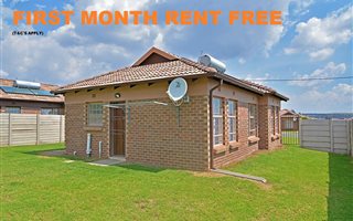 3 Bedroom House in Clayville