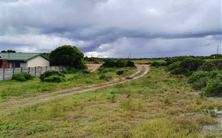 1001 m² Land available in Pearly Beach