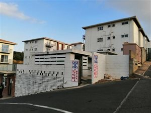 2 Bed Apartment in Oaklands