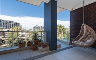 1 Bedroom Apartment in Waterfront
