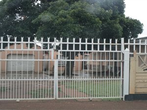 3 Bed House in Wolmaranspoort AH