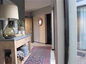 5 Bed House in Blue Valley Golf Estate
